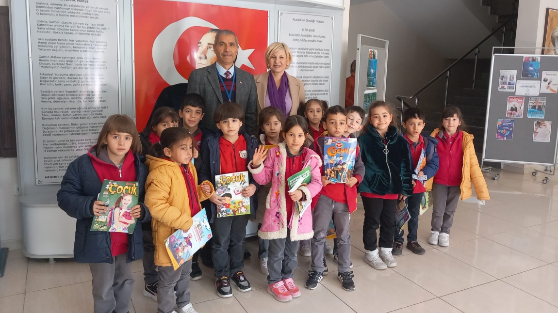 Okulumuz  1/A sınıfı öğrencileri 26 Mart Kütüphaneler Haftası dolayısıyla Aşıkpasa İl Halk Kütüphanesini ziyaret ettiler.